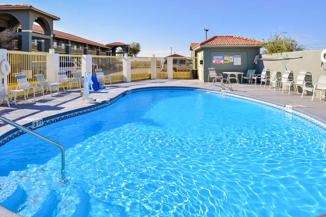 Hotel Outdoor Pool