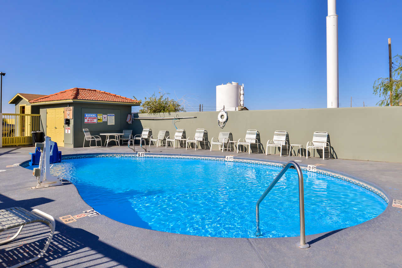 Quality Inn Van horn Outdoor Pool